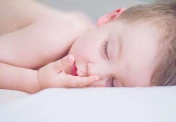 שינה אצל תינוקות וילדים - 5 עקרונות להקניית הרגלים נכונים